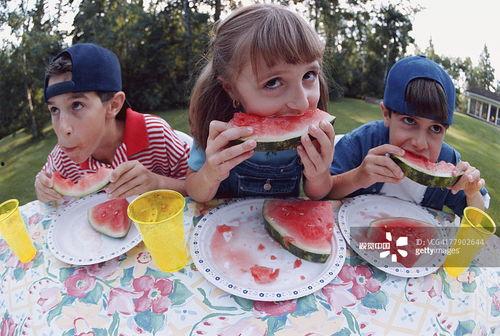 摄影吃瓜群众,捕捉社会百态的瞬间